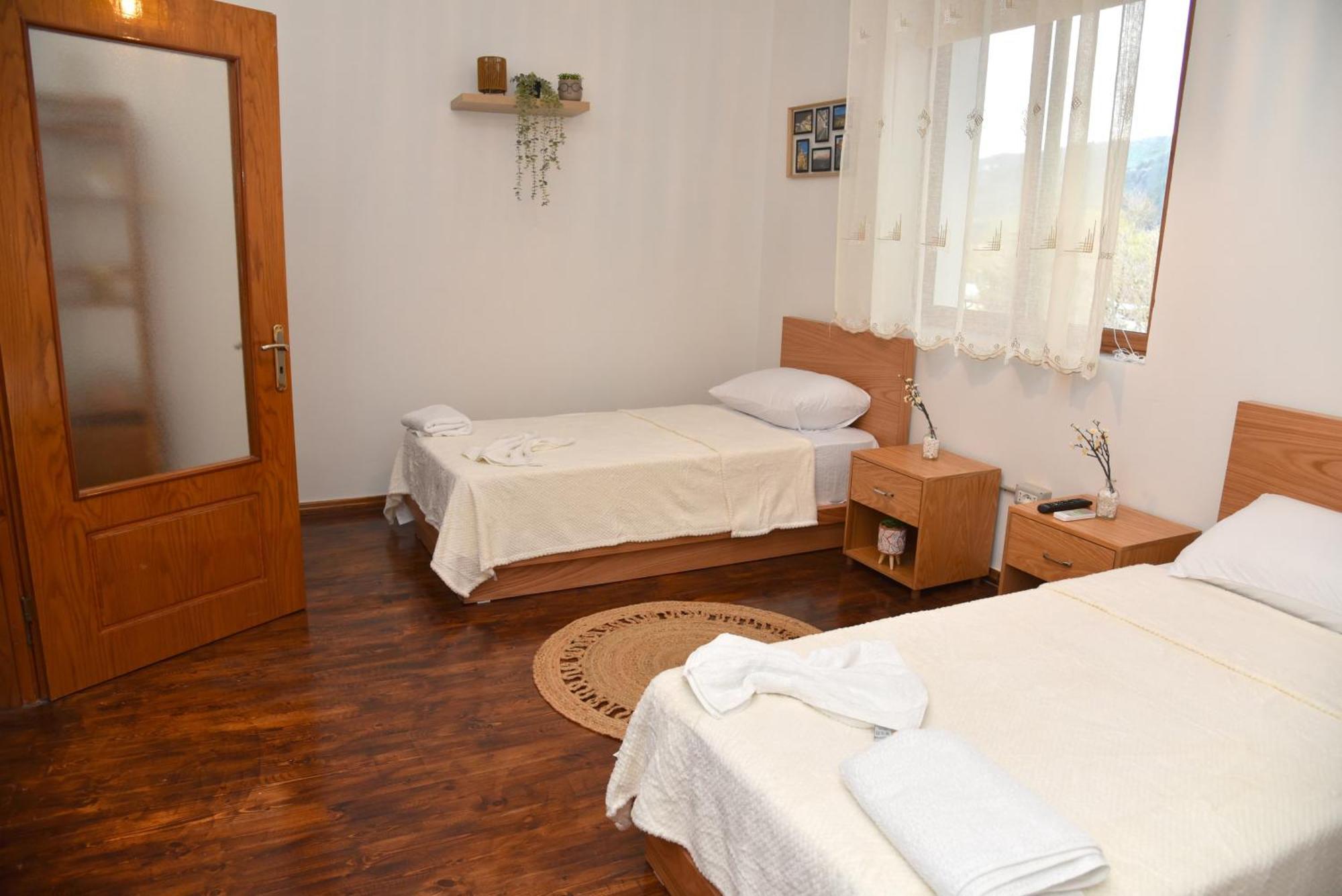 Apartmán Woodland Berat Exteriér fotografie